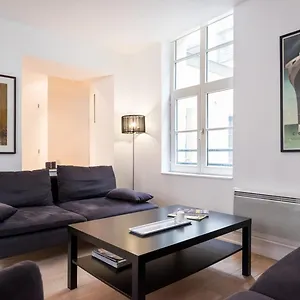 https://apt-at-the-foot-of-the-grand-place-lille.lillehotels.org